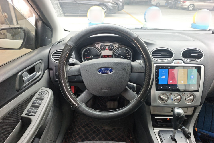 福特 福克斯 2013款 两厢经典 1.8L 自动基本型局部细节13