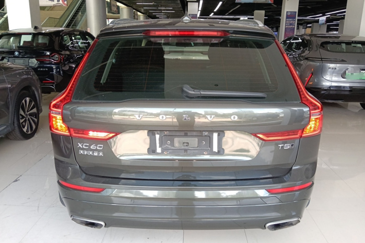 沃尔沃XC60 2018款 T5 四驱智逸版车身外观6