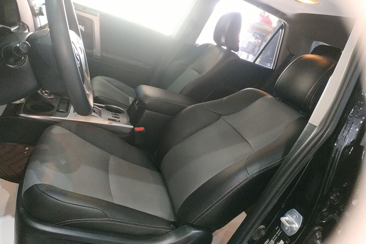 丰田 超霸（4Runner）（平行进口） 中控内饰19