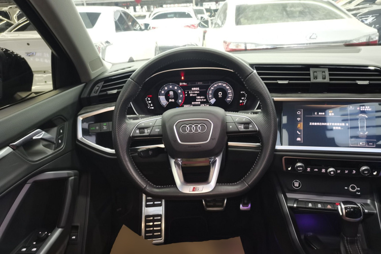 奥迪Q3 Sportback 2021款 40 TFSI 进享人生版中控内饰13
