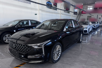 奔腾B70 2025款 龙耀版  1.5T 乐享定制型