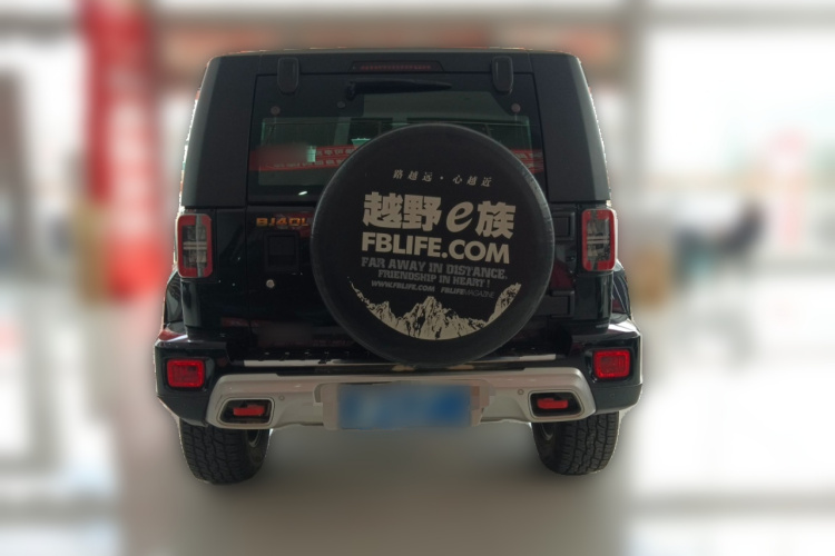 北京越野 北京BJ40 2019款 PLUS 2.3T 自动四驱尊享版 国VI车身外观6