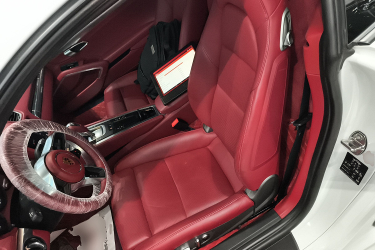 保时捷718 2022款 Cayman 2.0T中控内饰21