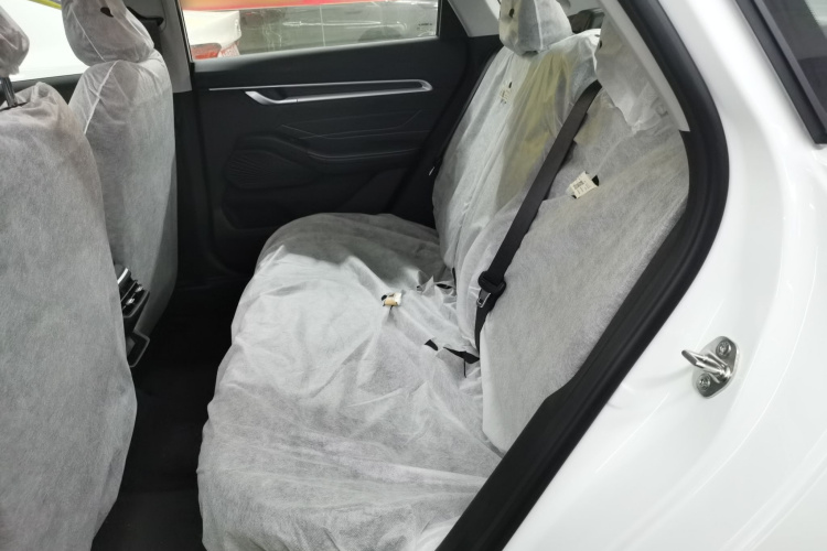 吉利汽车 帝豪 2025款 第4代 1.5L CVT尊贵型中控内饰21