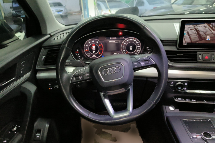 奥迪Q5L 2018款 40 TFSI 荣享时尚型 国V中控内饰13