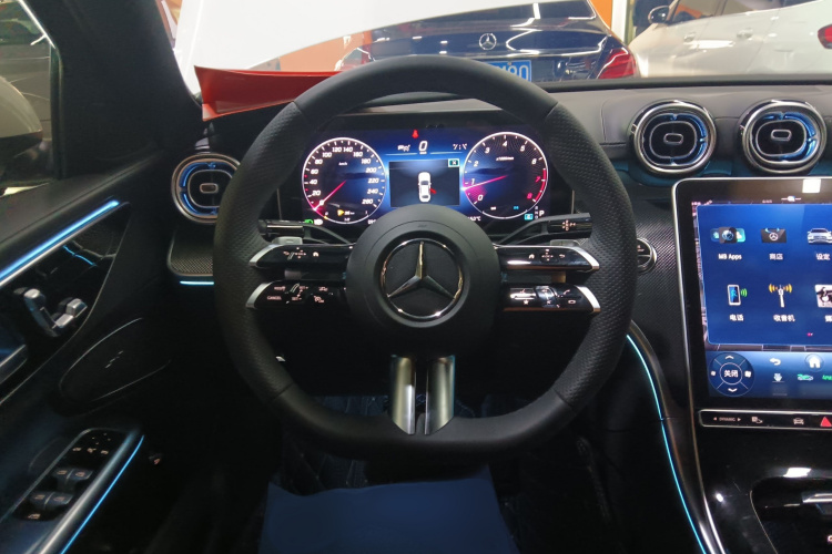 奔驰C级 2023款 改款 C 260 L 运动版局部细节13