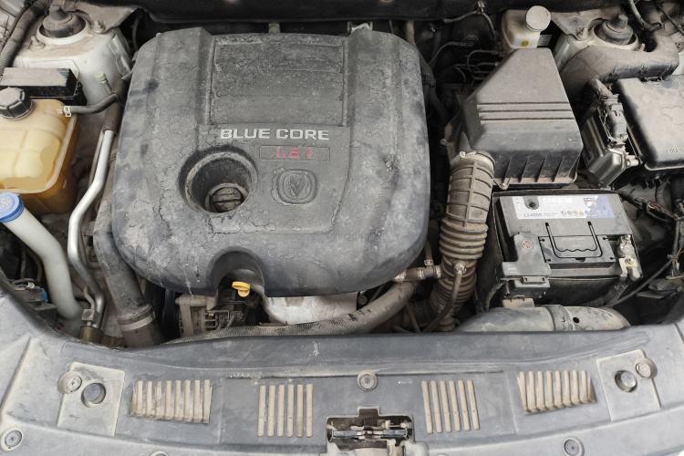 长安CS75 2016款 1.8T 自动精英型 国V局部细节24