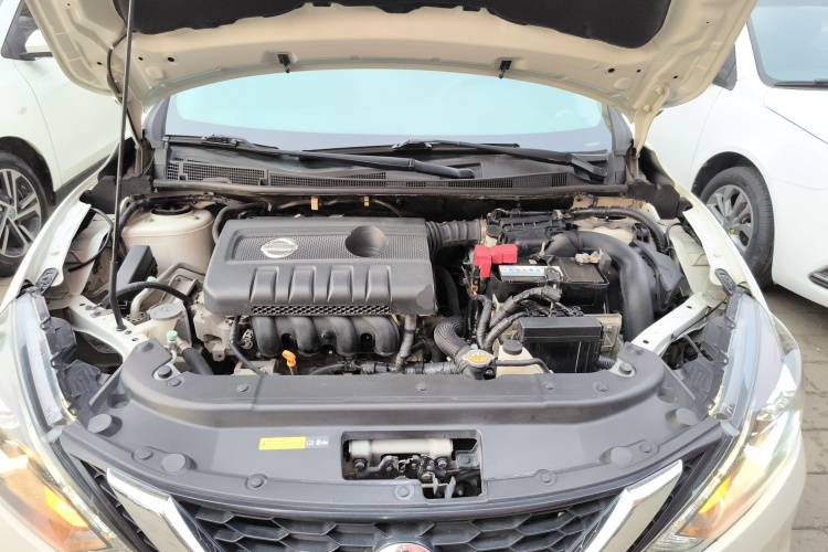 日产 轩逸 2018款 1.6XV CVT尊享版机舱底盘24