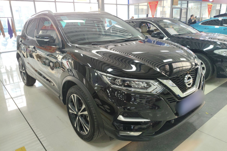 日产 逍客 2022款 2.0L CVT XV Prem豪华版车身外观3