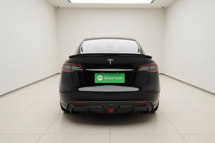 特斯拉 Model Y 2022款 后轮驱动版车身外观6