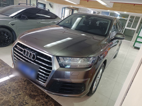 奥迪Q7 2018款 40 TFSI 舒适型