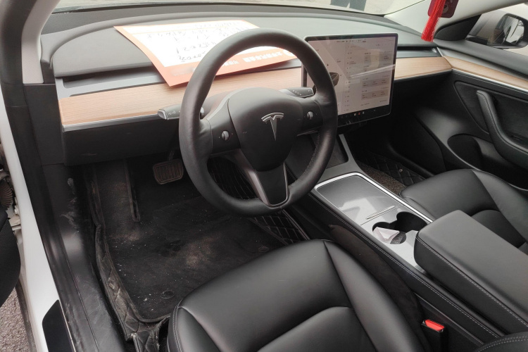 特斯拉 Model 3 2021款 标准续航后驱升级版中控内饰7003