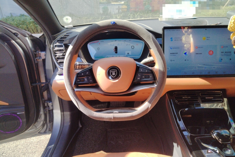 比亚迪 汉 2022款 DM-i 121KM 尊荣型中控内饰13