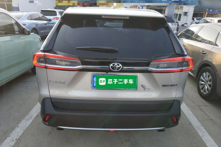 丰田 威兰达 2020款 2.0L CVT两驱豪华版车身外观6004