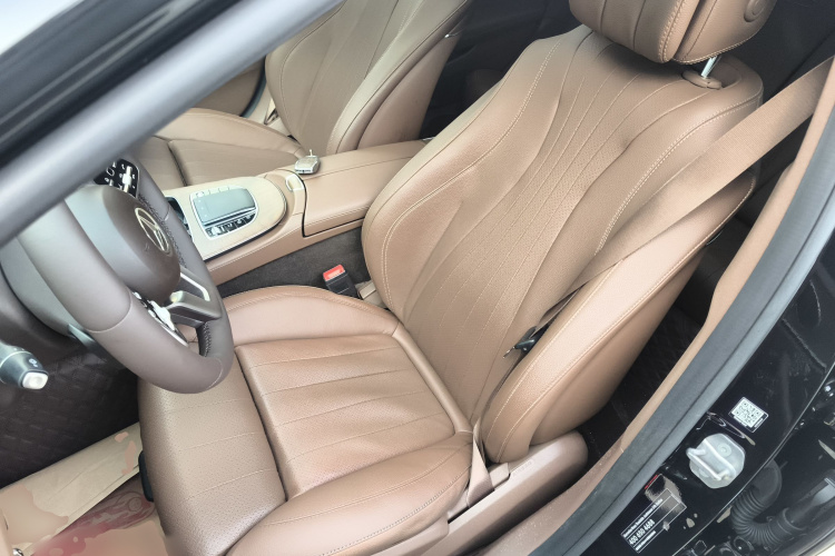 奔驰E级 2019款 E 260 L局部细节19