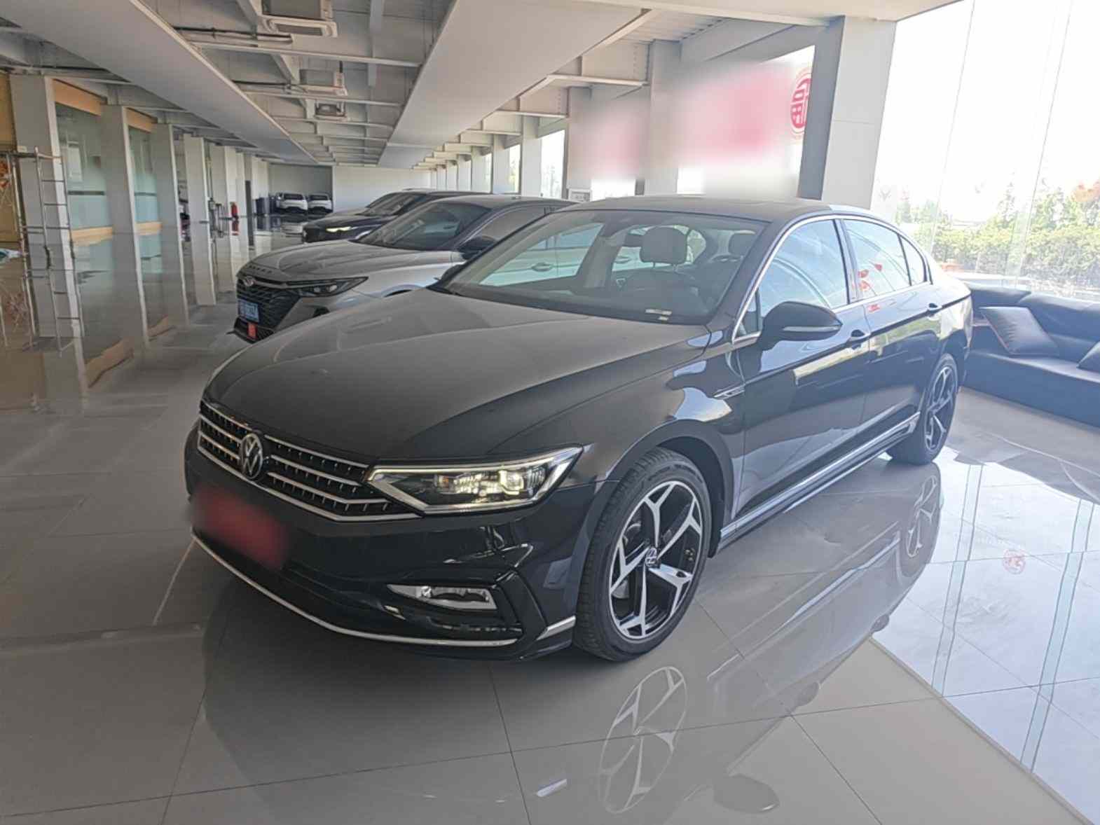 大众 迈腾 2023款 200万辆纪念版 330TSI DSG豪华型(2)