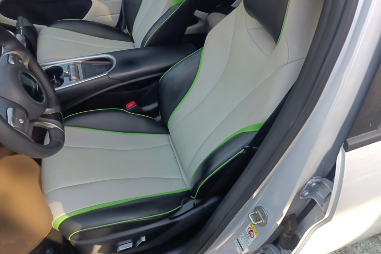 比亚迪 海豚 2021款 405km 时尚版局部细节19