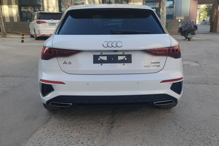 奥迪A3 2021款 Sportback 35 TFSI 时尚运动型车身外观6005