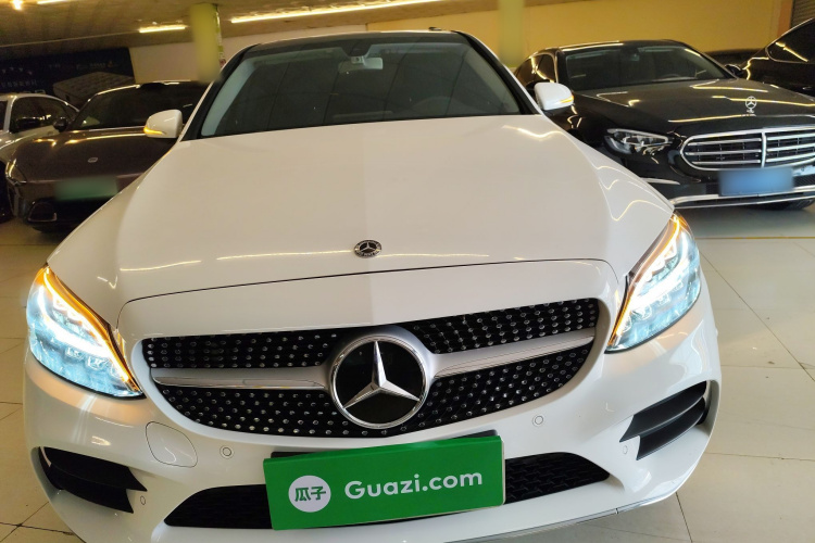 奔驰C级 2020款 C 200 L 时尚型运动版车身外观2