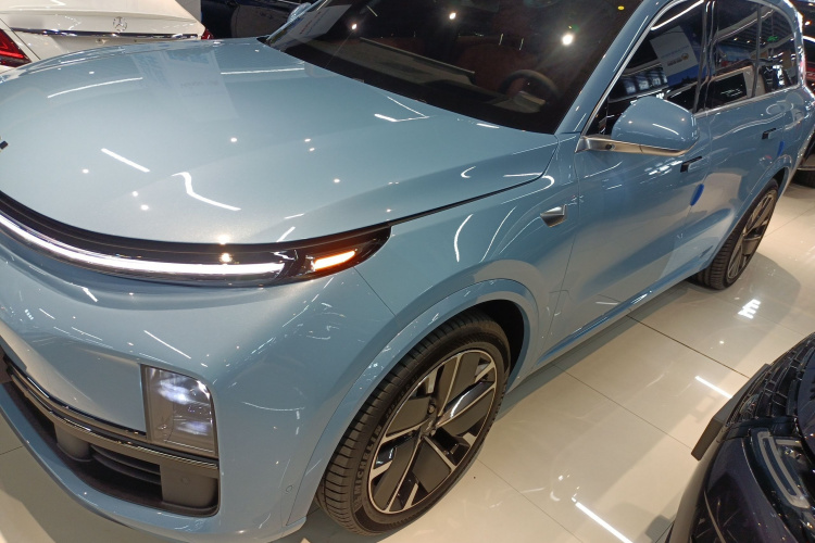 理想汽车 理想L8 2025款 Max 智能焕新版车身外观6003