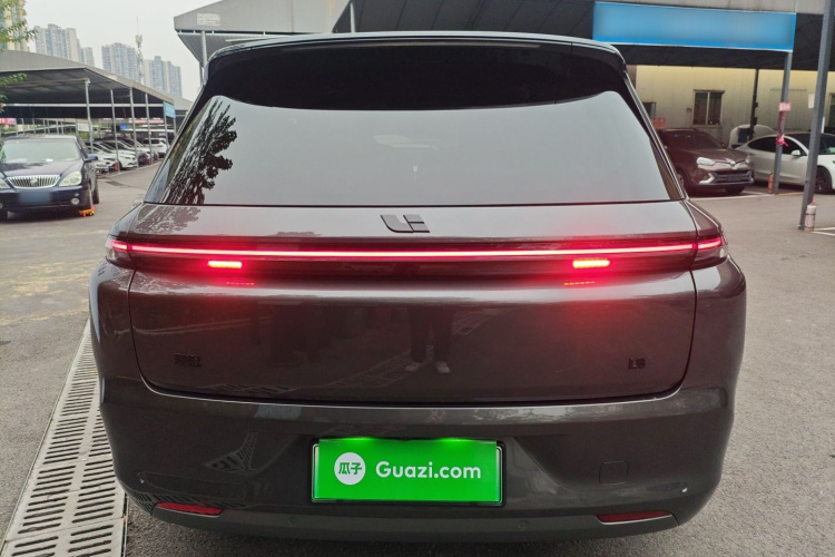 理想汽车 理想L8 2025款 Max 智能焕新版车身外观6004