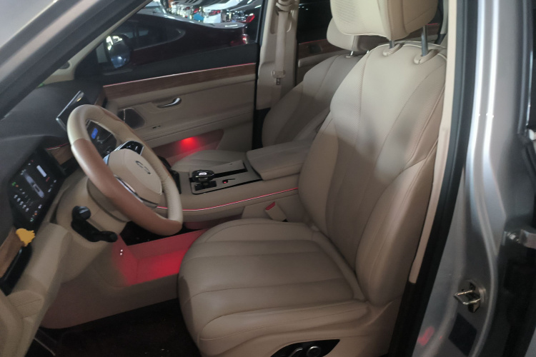 鸿蒙智行 问界M7 2024款 1.5T 后驱Plus版 5座中控内饰19