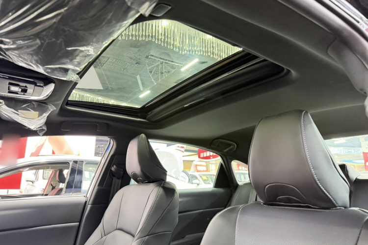 丰田 亚洲龙 2024款 2.0L 进取版中控内饰7012