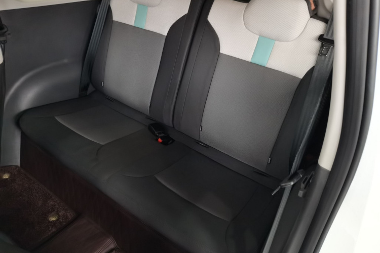 长安启源 长安Lumin 2023款 205km 香沁款中控内饰21