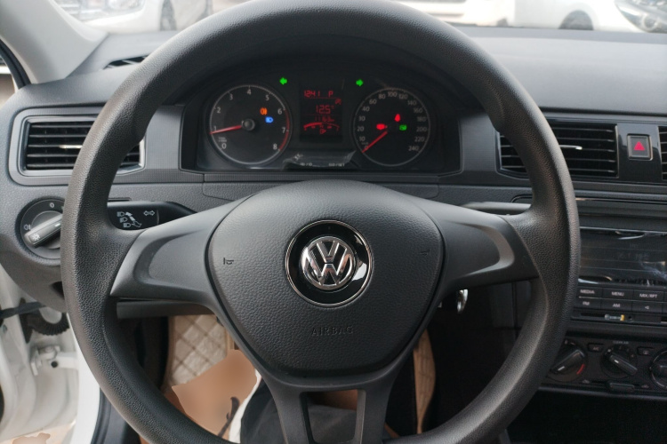 大众 桑塔纳 2021款 1.5L 自动风尚版中控内饰13