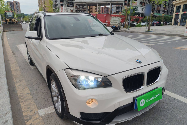 宝马X1 2015款 sDrive18i 时尚晋级版车身外观3