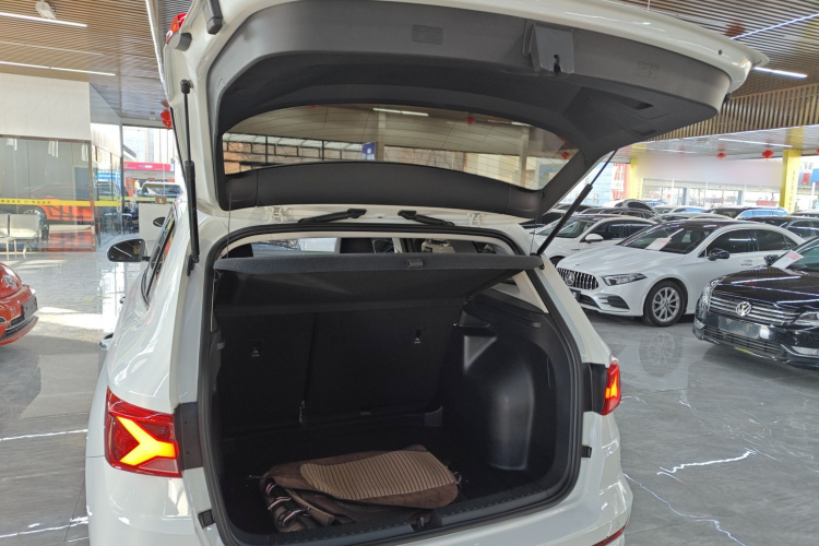 捷达VS7 2023款 280TSI 自动悦享版机舱底盘23