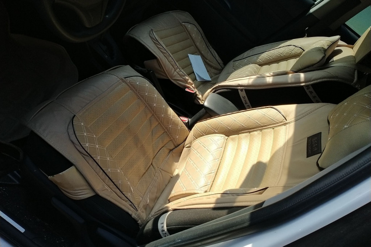 丰田 YARiS L 致炫 2016款 改款 1.5E CVT魅动版中控内饰19