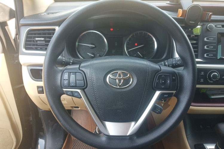 丰田 汉兰达 2015款 2.0T 两驱精英版 5座中控内饰13