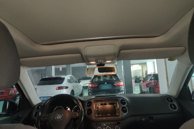 大众 Tiguan 2016款 2.0TSI 四驱标准型中控内饰22
