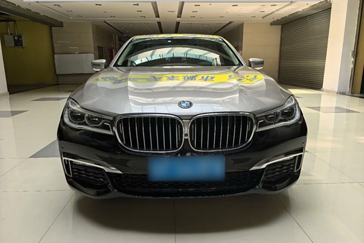 宝马7系 2016款 730Li 豪华型车身外观6001