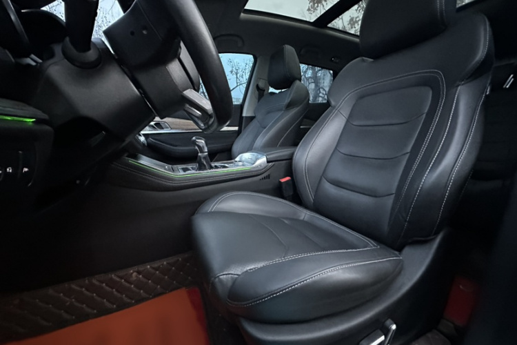 捷途X70 2020款 1.5T 手动尊行版 5座中控内饰7006