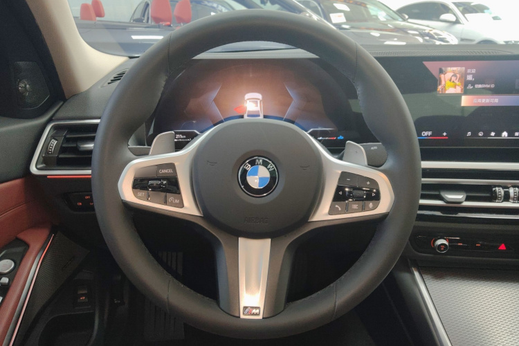 宝马3系 2023款 325Li M运动曜夜套装中控内饰13