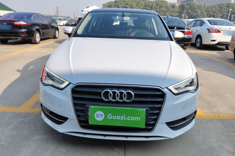 奥迪A3 2014款 Sportback 35 TFSI 自动舒适型车身外观2