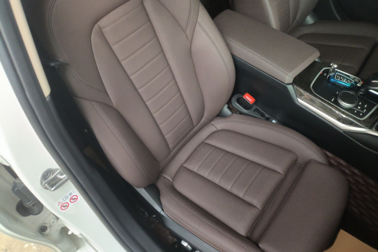 宝马3系 2021款 改款 325Li M运动套装局部细节41