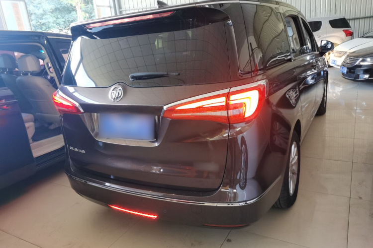 别克GL8 2017款 ES 28T 舒适型 国V车身外观6005