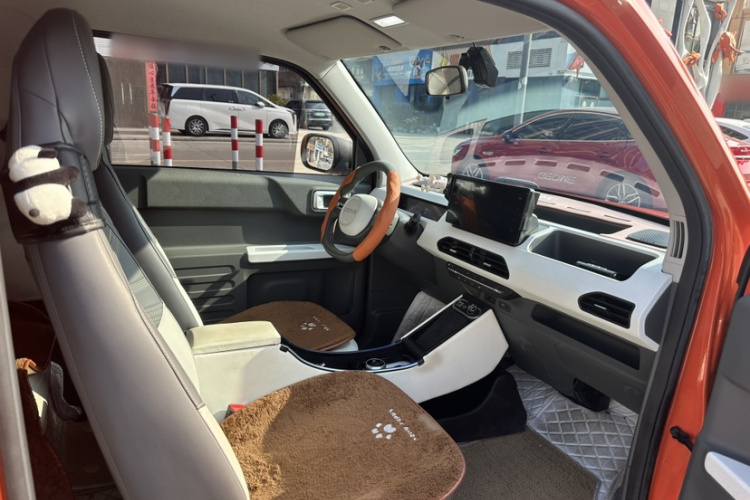 吉利银河 2024款 200km 熊猫骑士局部细节9003