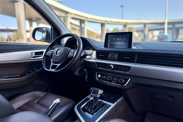 东风风行 景逸X6 2017款 乐享系列 1.5T CVT豪华型中控内饰7003