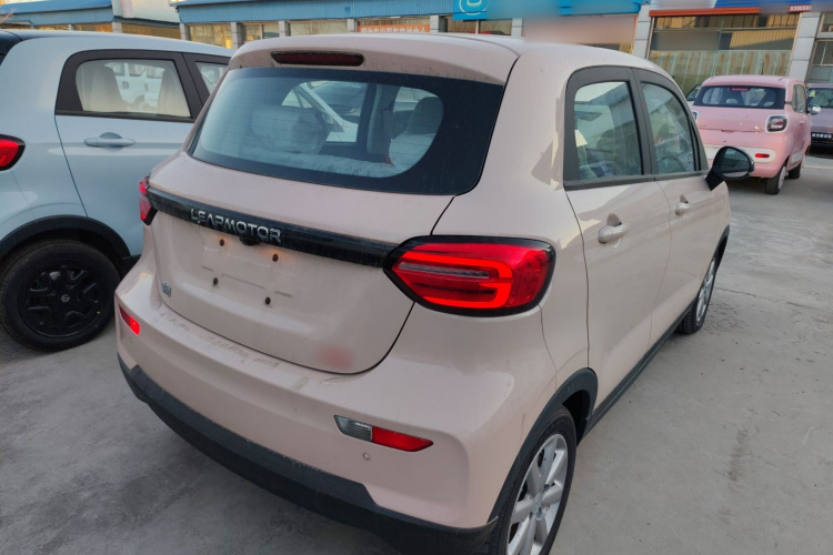 零跑汽车 零跑T03 2022款 珠光版车身外观7