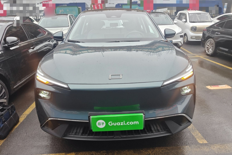 奔腾 悦意03 2025款 565km 臻享版车身外观6001