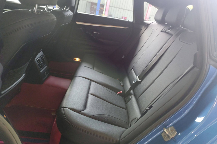 宝马3系GT 2020款 320i M运动套装中控内饰21