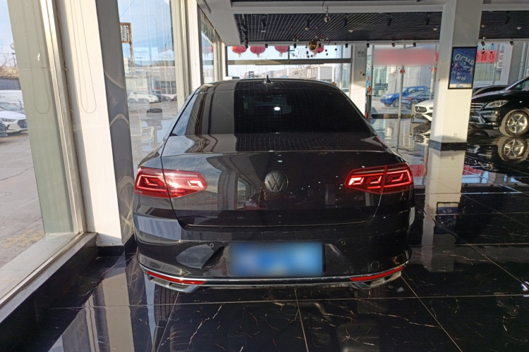 大众 迈腾 2023款 200万辆纪念版 380TSI DSG旗舰型车身外观6004