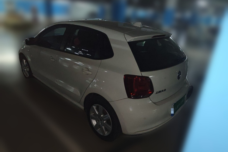 大众 Polo 2013款 1.6L 自动舒适版车身外观5