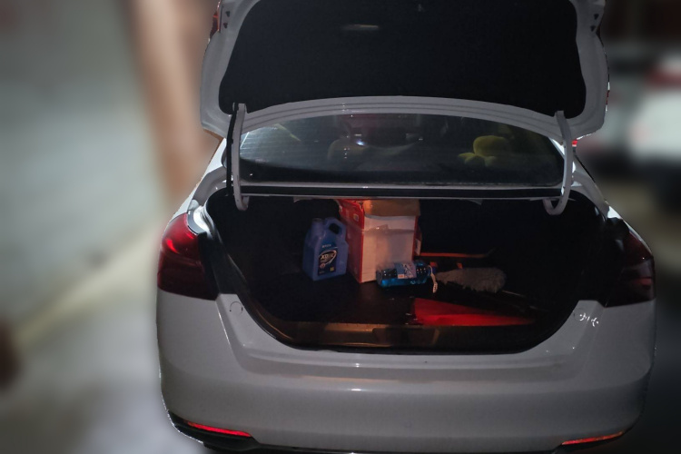 吉利汽车 帝豪 2018款 1.5L CVT向上互联版局部细节23