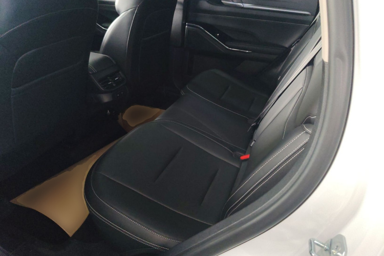 哈弗H6 2021款 第三代 1.5T 自动两驱Max中控内饰21