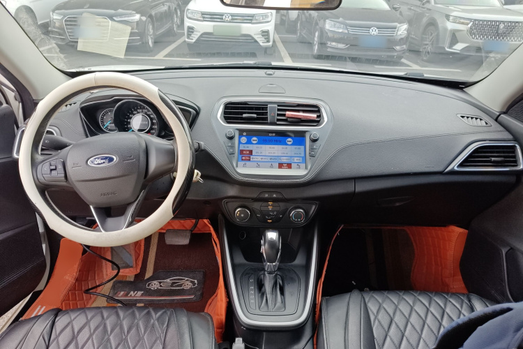 福特 福睿斯 2019款 1.5L 自动悦享型中控内饰7002